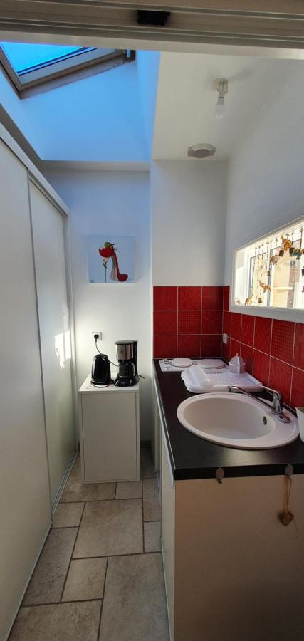 A la Topaze, Gite avec piscine privée chauffée pour 2 ou 3 Le May-sur-Evre Esterno foto