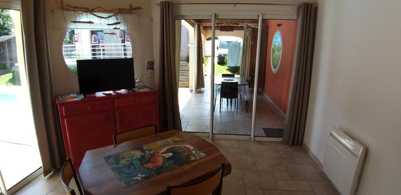 A la Topaze, Gite avec piscine privée chauffée pour 2 ou 3 Le May-sur-Evre Esterno foto