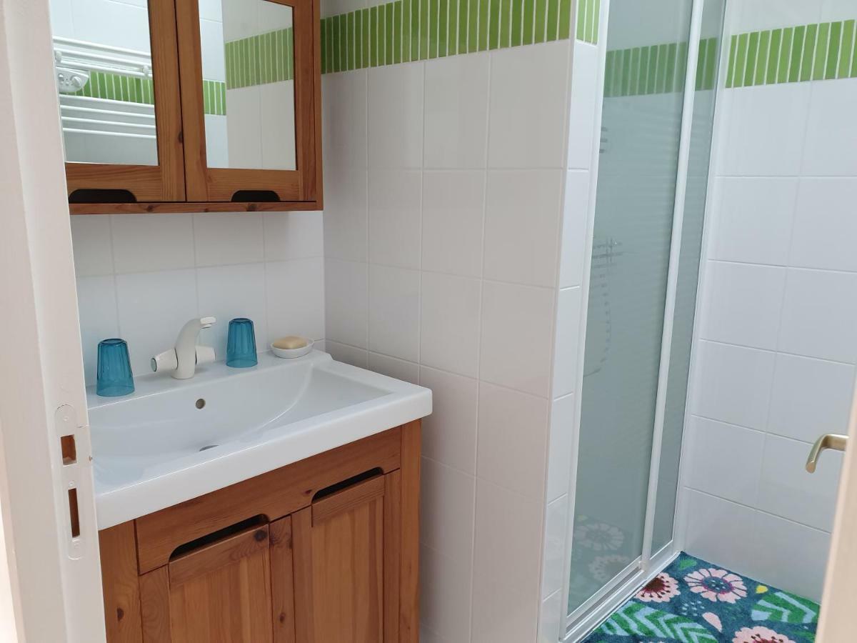 A la Topaze, Gite avec piscine privée chauffée pour 2 ou 3 Le May-sur-Evre Esterno foto